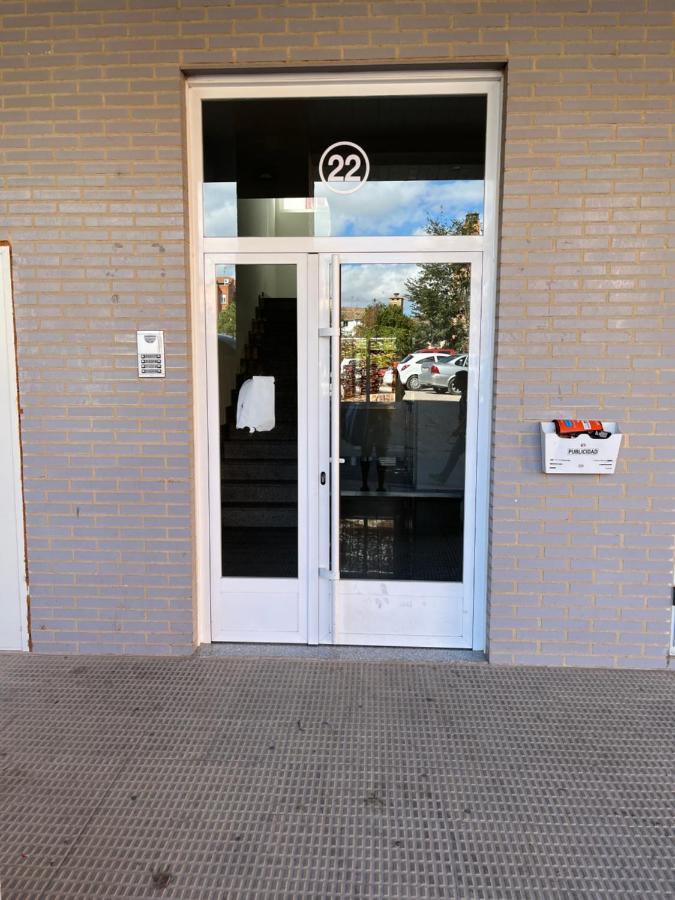 Apartamento Villamediana Suite Villamediana de Iregua Esterno foto